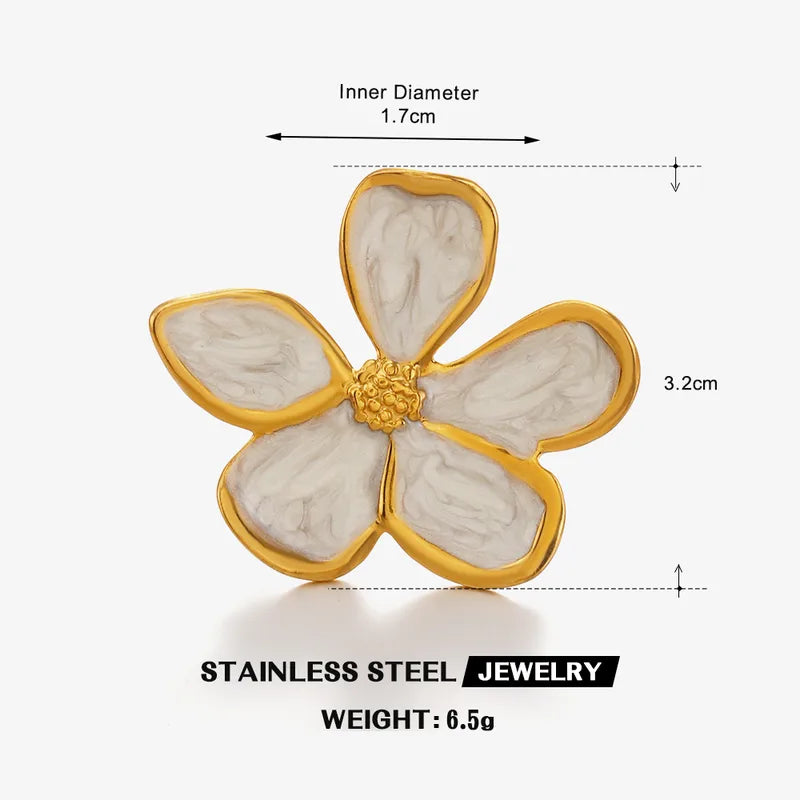 White Petal Flower Ring – 18K Gold Plated