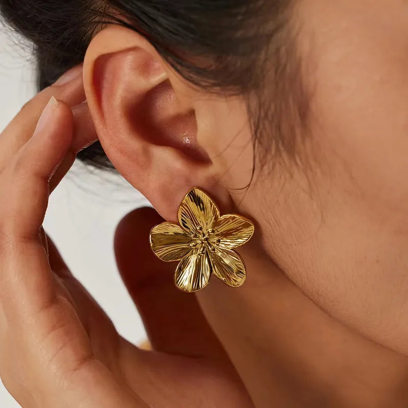Flower Stud Earrings - 18k Gold Plated