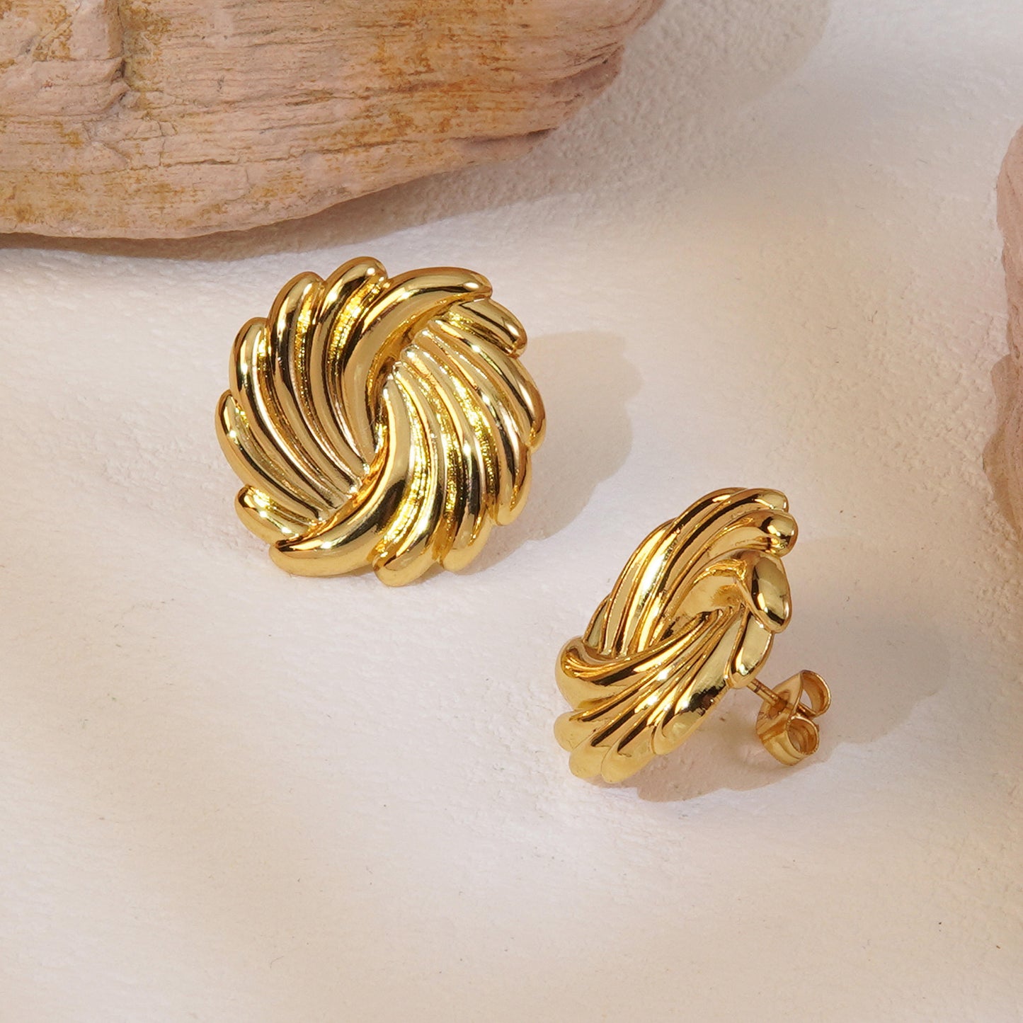 Minimal Stud Earrings - 18k Gold Plated