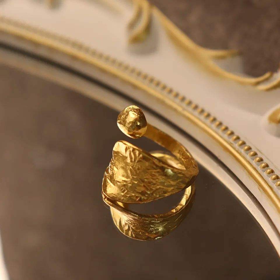 Artisan Hammered Ring – 18K Gold Plated