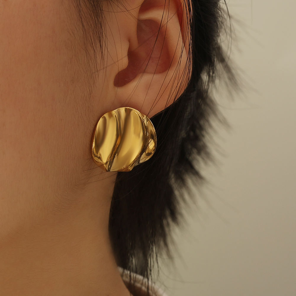 Textured Round Stud Earrings - 18k Gold Plated