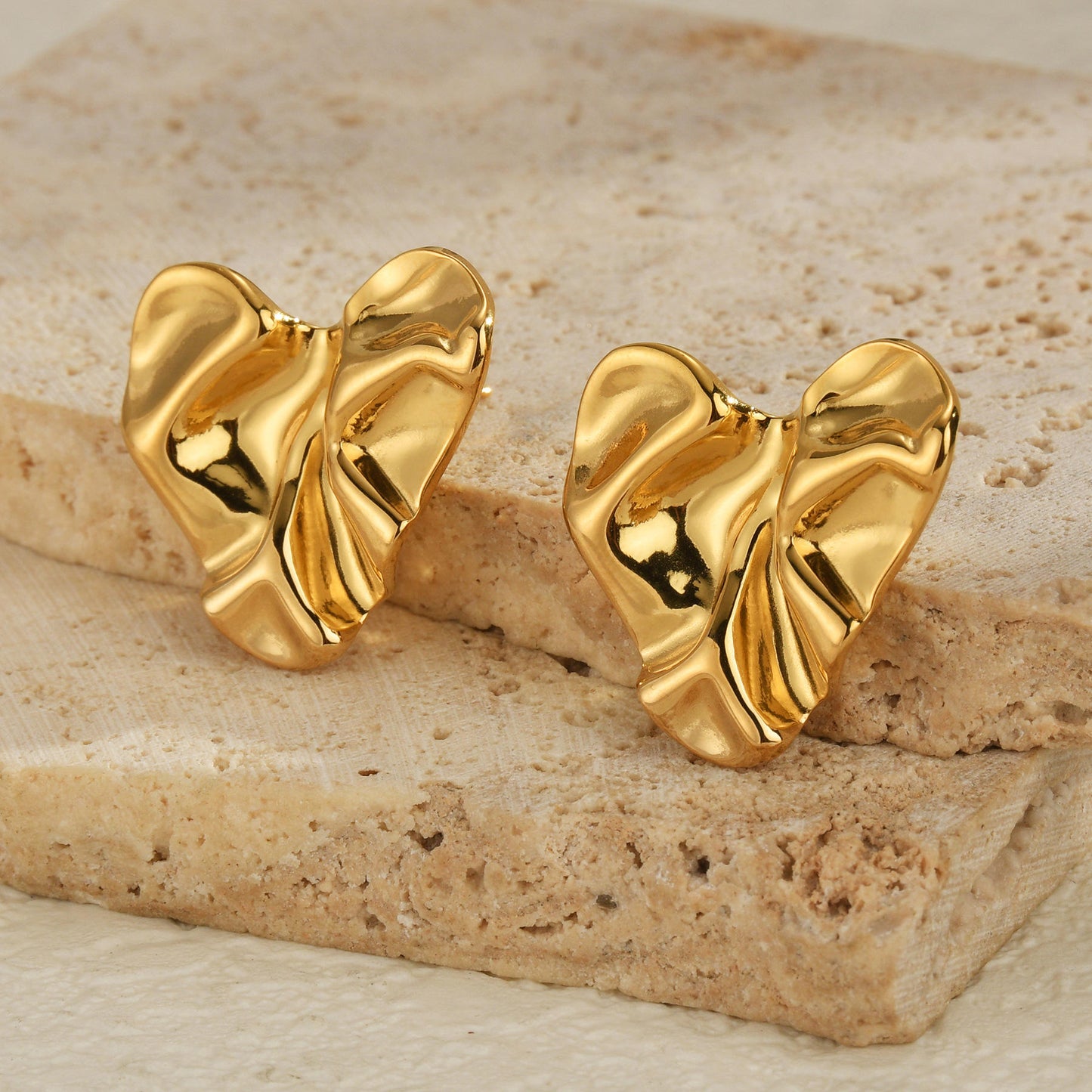 Heart Stud Earring - 18K Gold Plated