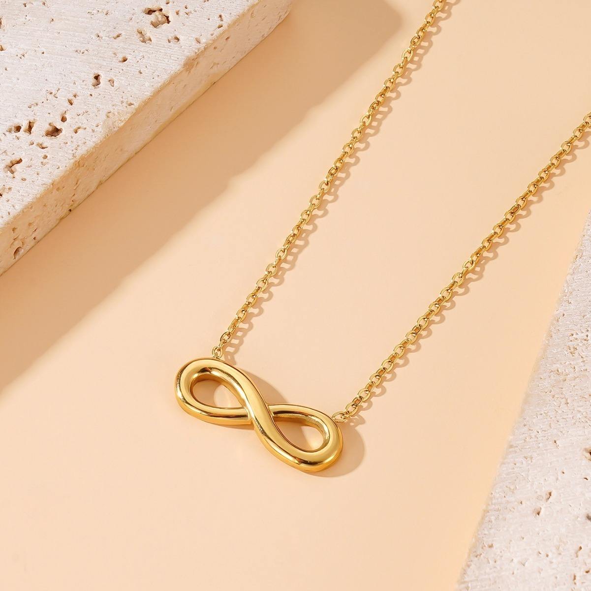 Infinite Pendant Necklace