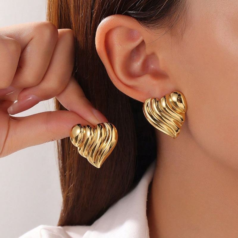 Wave Heart Stud Earrings