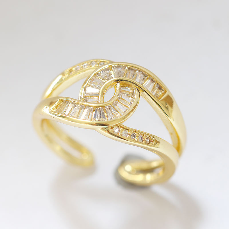 Interlock Spark Ring