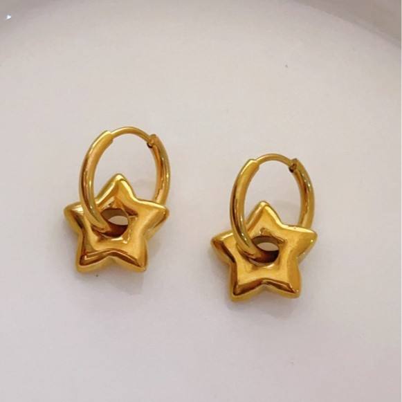 Minimal Star Hoop Earrings - 18k Gold Plated