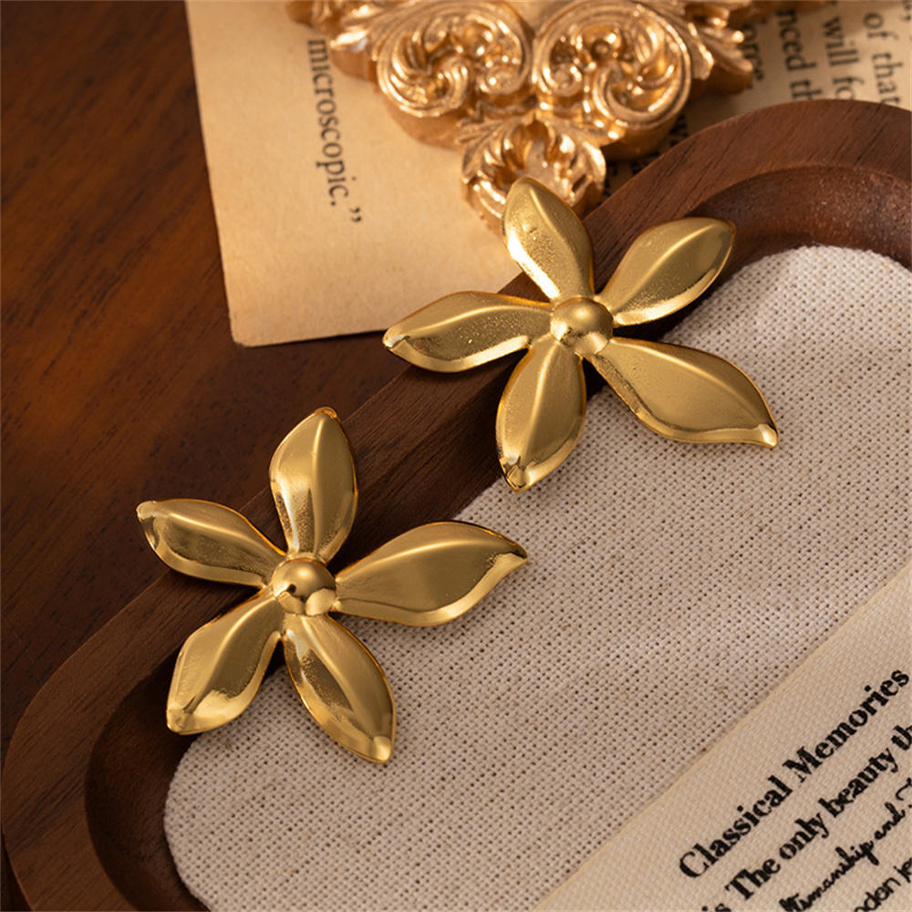 Flower Stud Earrings