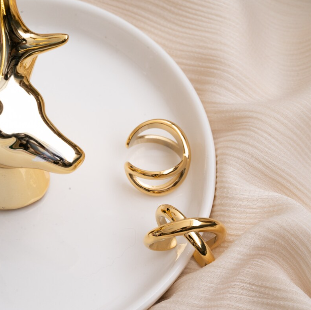 X Shape Ring – 18K Gold Plated