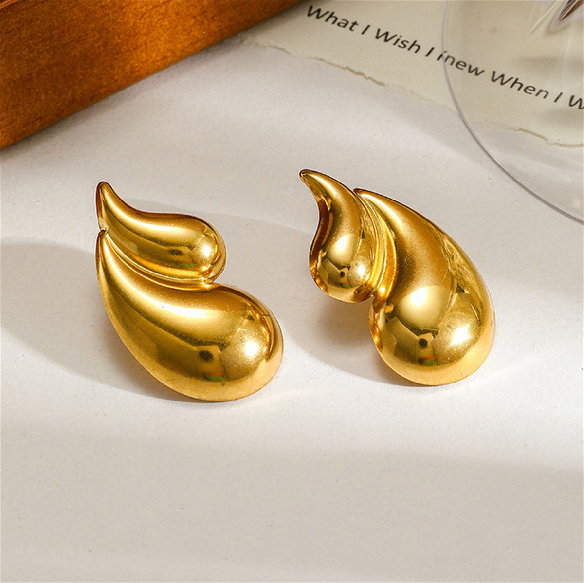 Water Droplets Stud Earrings - 18k Gold Plated