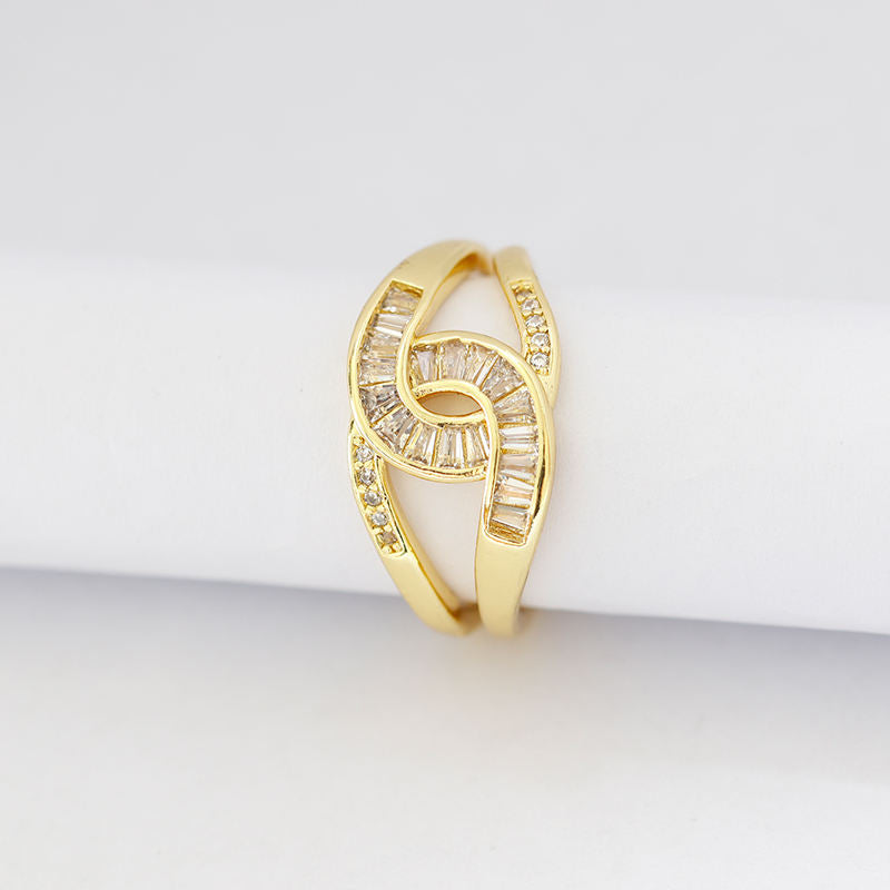 Interlock Spark Ring