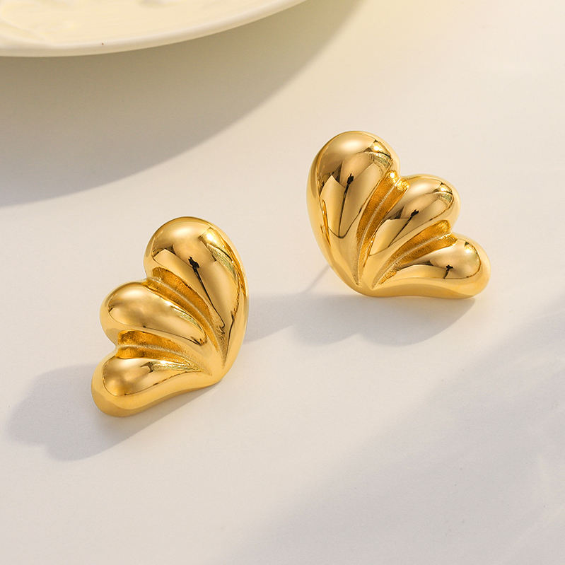 Wings Stud Earrings - 18k Gold Plated