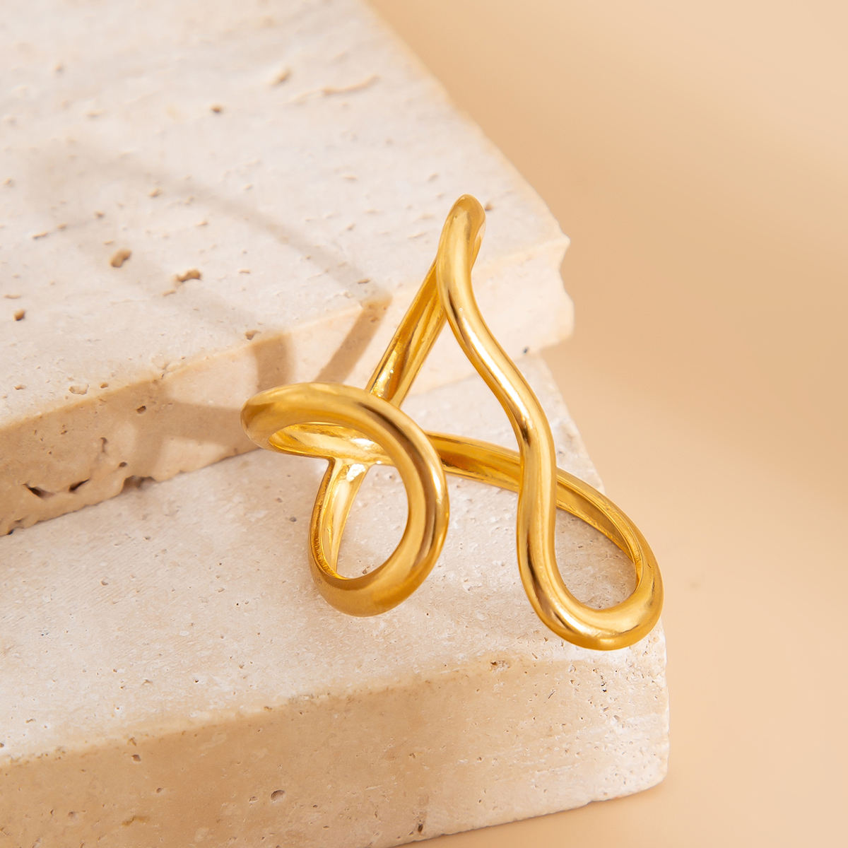 Wave Ring - 18k Gold Plated