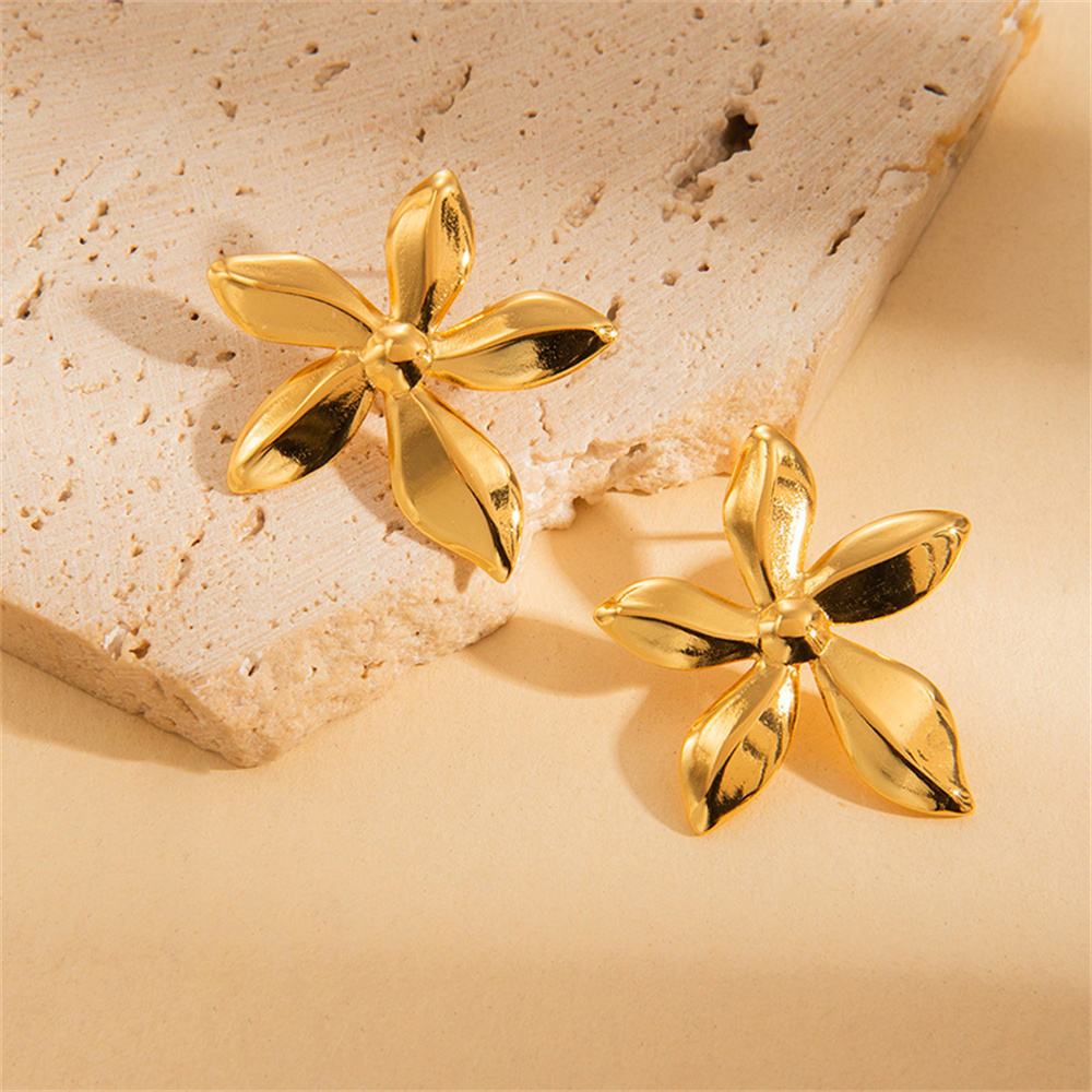 Flower Stud Earrings