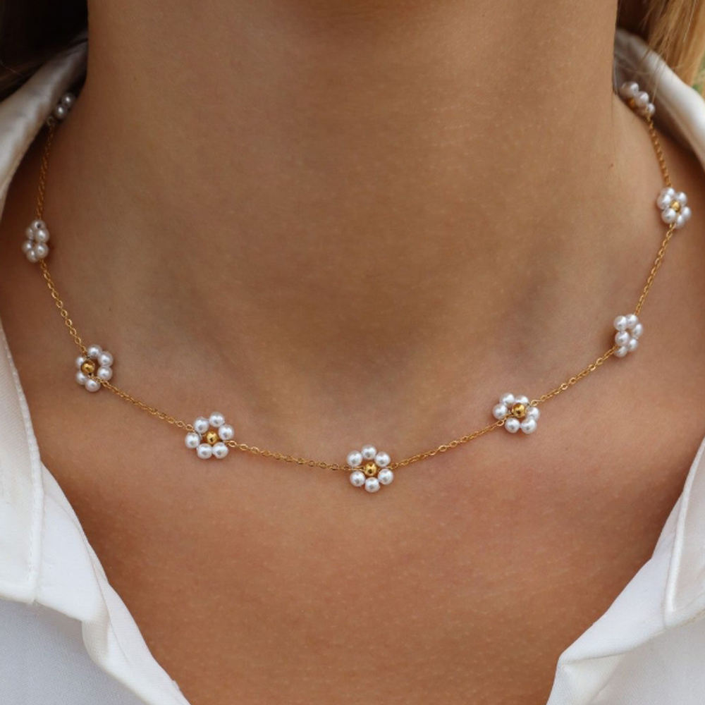 Pearl Flower Choker Necklace