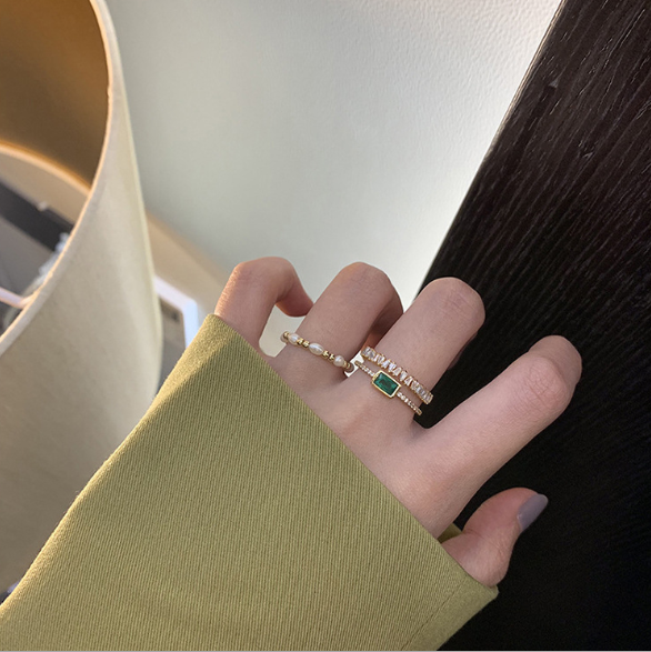 Emerald Green Baguette Stone Band Ring