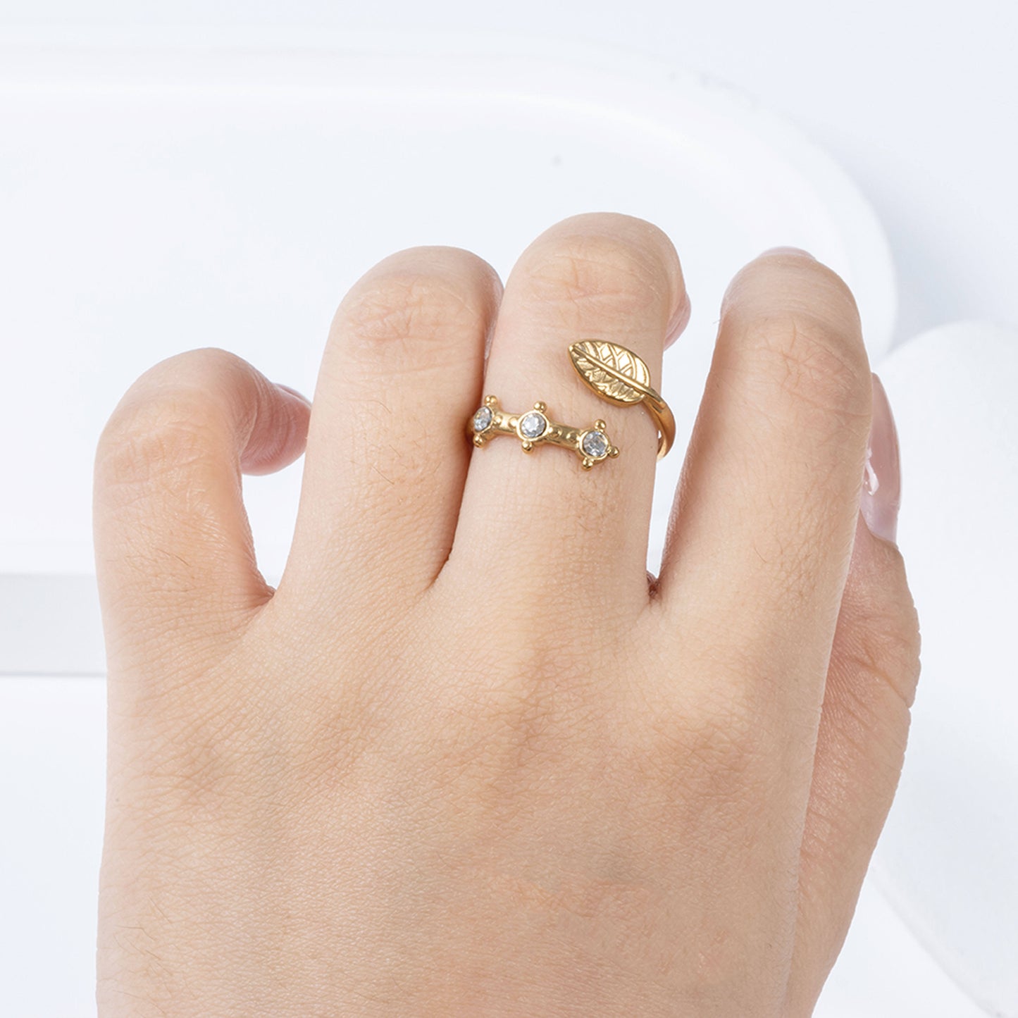 Leaf Motif Crystal Ring – 18K Gold Plated