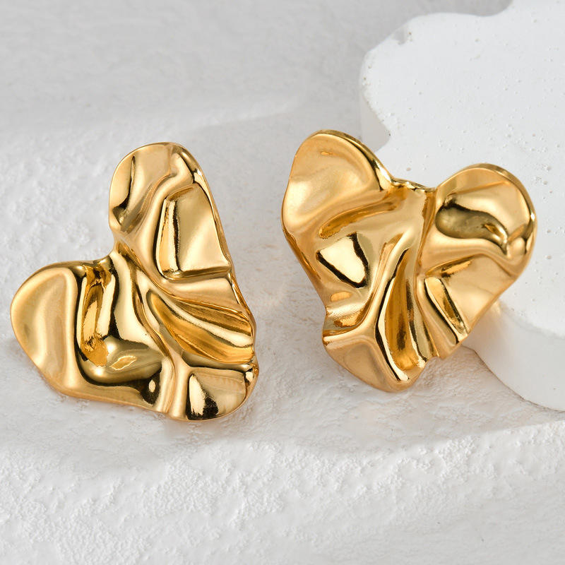 Heart Stud Earring - 18K Gold Plated