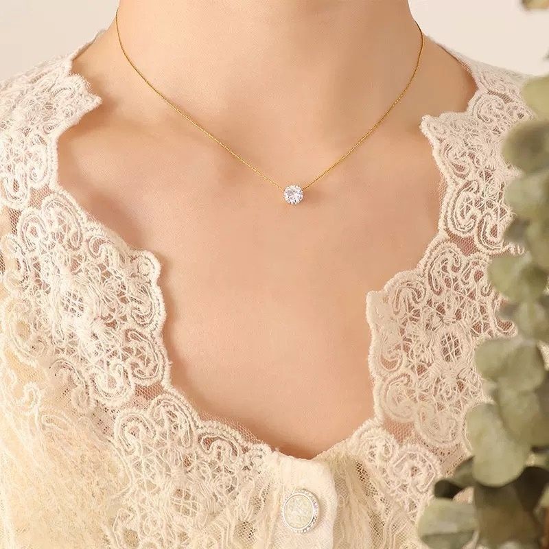 Solitaire Pendant Necklace