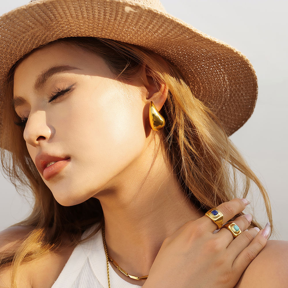 Water Drop Earring - 18k Gold Plated