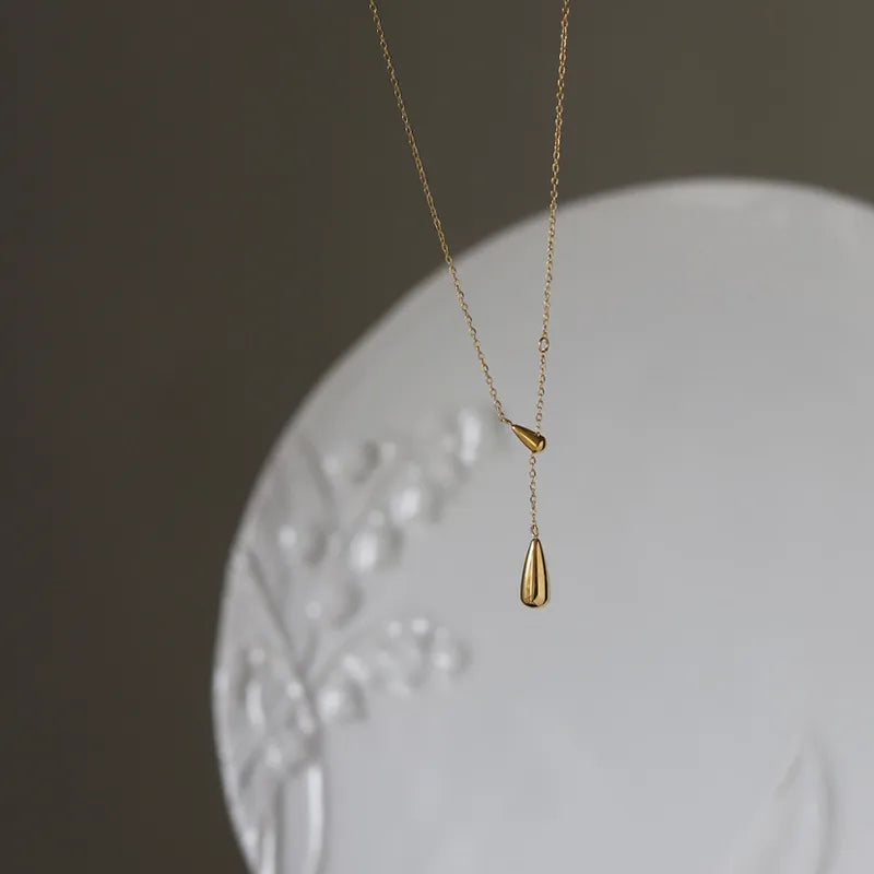 Teardrop Lariat Necklace – 18K Gold Plated