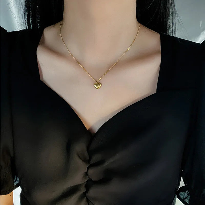 Simple Style Heart Necklace - 18k Gold Plated
