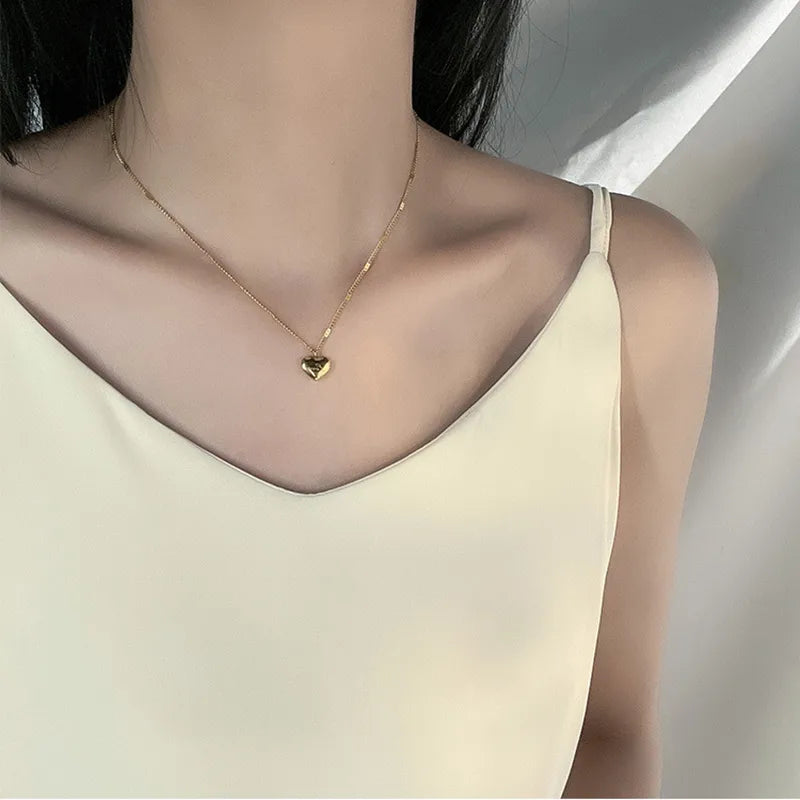 Simple Style Heart Necklace - 18k Gold Plated