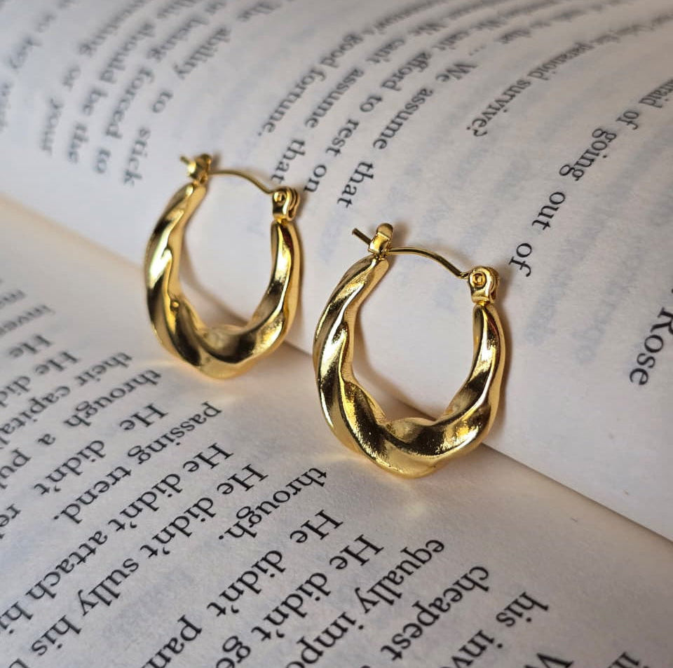 Twisted Gold Hoop Earrings - 18K Gold Plated